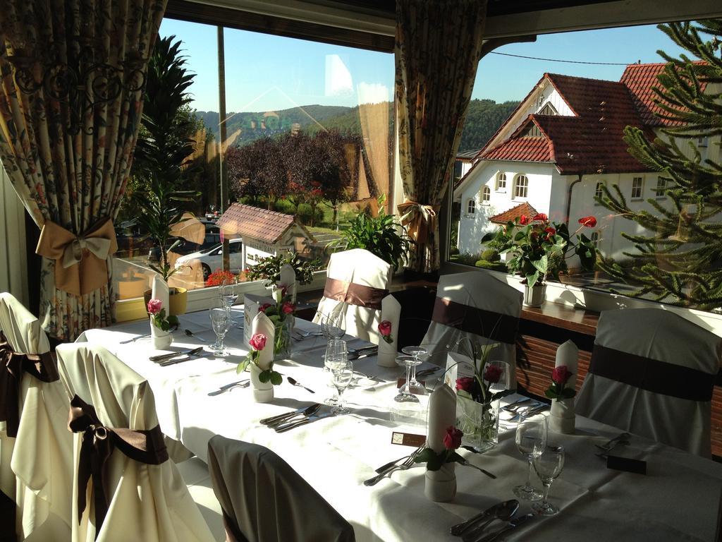 Hotel Zum Weissen Stein Kirchen  Exterior photo